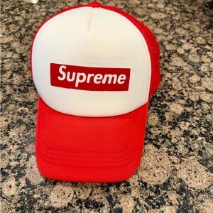 RED AND WHITE SUPREME TRUCKER HAT ADJUSTABLE SIZE